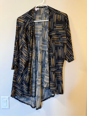 LuLaRoe Black Kimono with Gold & White Geometric Stripes